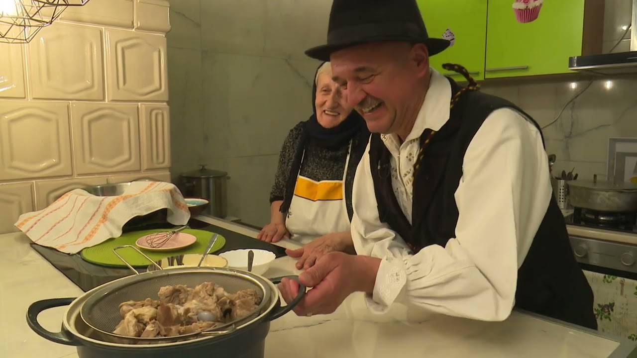 România în bucate: Masa de Paşte la Domașnea în judetul Caraș-Severin (@TVR Timişoara)