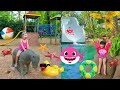 Berenang dan Bermain Perosotan Air | Mainan Anak di Kolam Renang Water Park