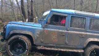 Land Rover Defender Türki̇ye Karadeni̇z Irmakta Köprü Geçme