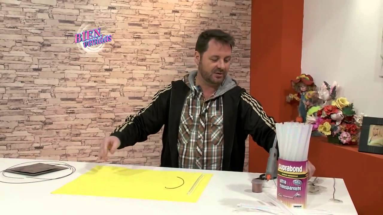 Martín Muñoz - Árbol de la vida con alambre y hotmelt