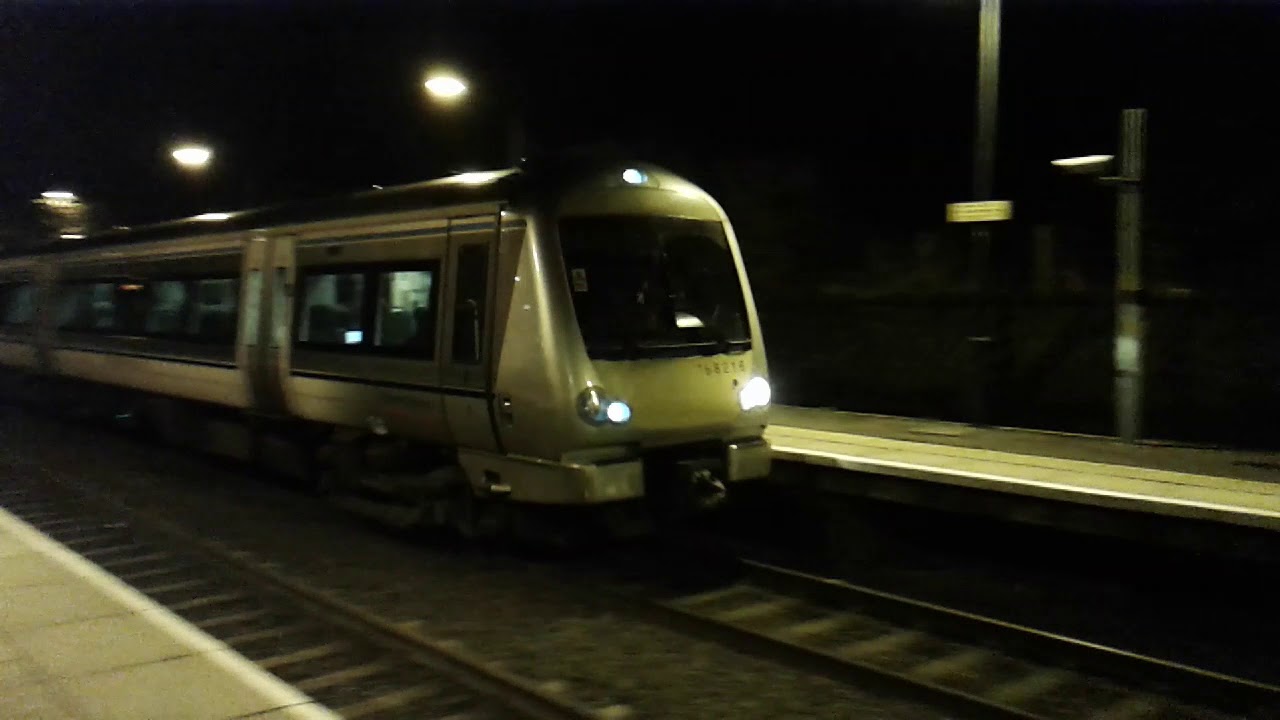 Trains at: Haddenham & Thame Parkway, CML, 13/11/17 - YouTube
