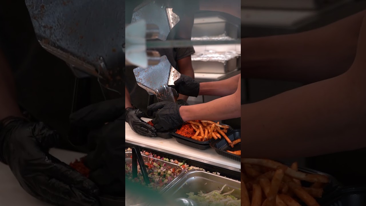 Halal Munchies’ chicken is next-level delicious! 🍗🔥