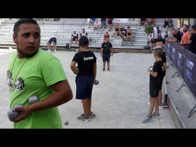 Miniature de la vidéo : Mondiale jeunes Romans-Sur-Isère 8eme doublette. Gonzales vs Cortes