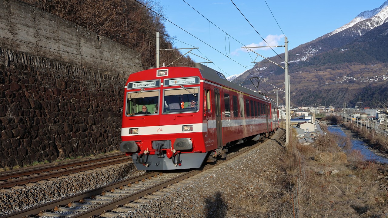 Бывший частный NPZ на линии Лёчберг – Специальный поезд с RVT RBDe 4/4 106 до Брига | SwissRails