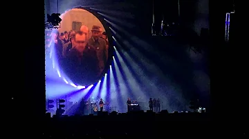 Us and Them - David Gilmour live in São Paulo Dec 11 2015
