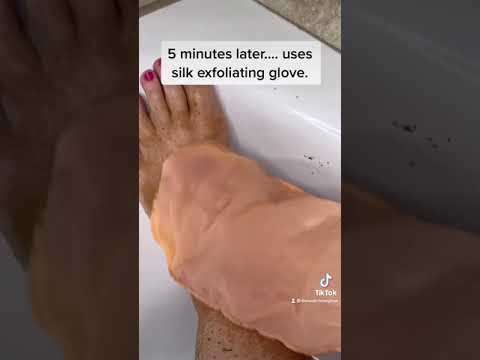 How to remove fake tan at home. Silk exfoliating gloves. #shorts