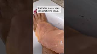 How to remove fake tan at home. Silk exfoliating gloves. #shorts screenshot 5