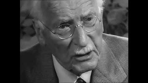 Carl Jung - Man can not live meaningless