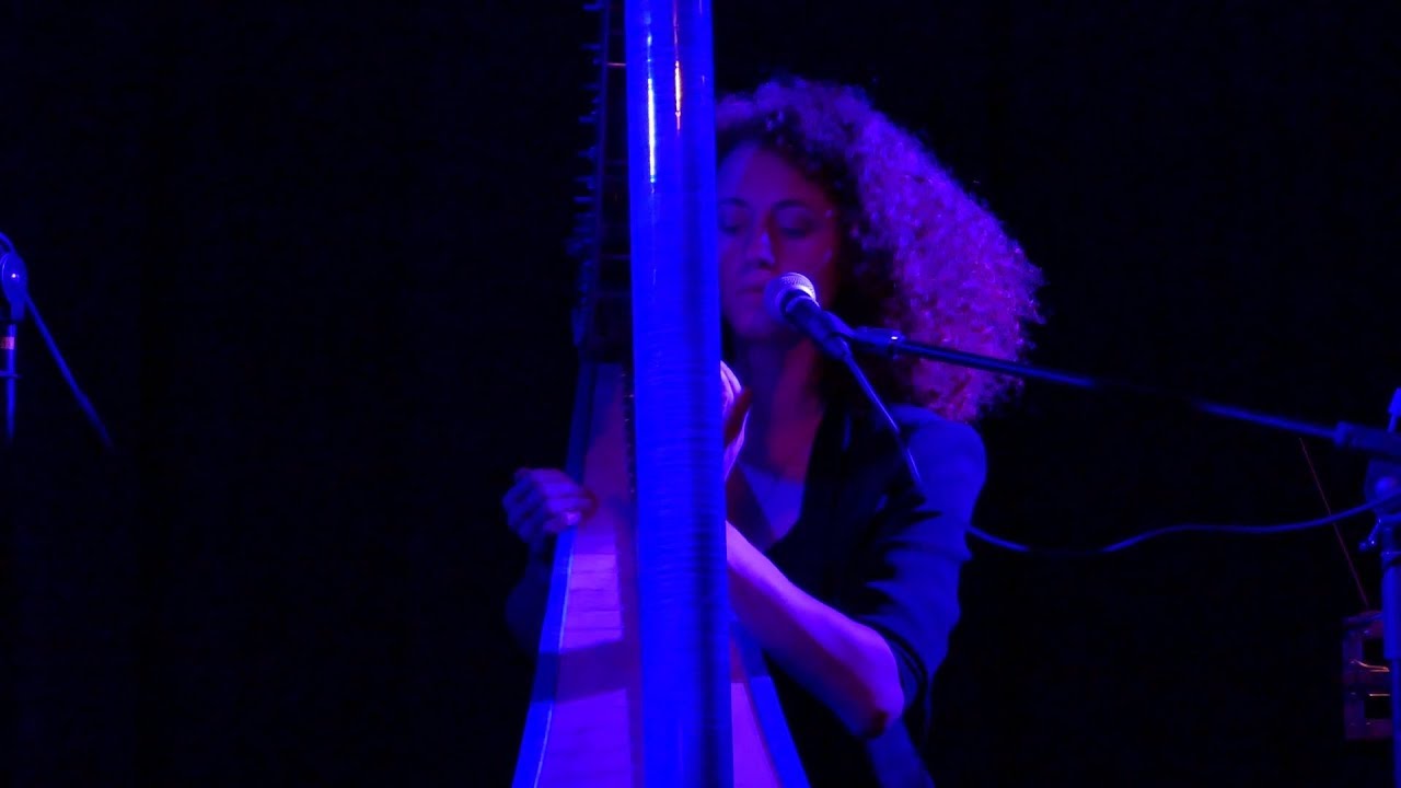 MarieMarie - Future (Live @ Leipzig 2018) auf YouTube ansehen MarieMarie - Future (Live @ Leipzig 2018) auf YouTube ansehen