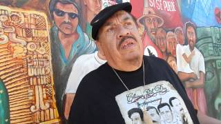Muralist Victor Ochoa Discusses Very 1st Murals Painted at Chicano Park San Diego on Chicano Radio