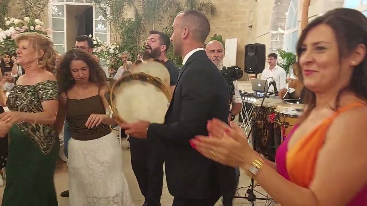 Come si balla la Pizzica in un matrimonio nel Salento?