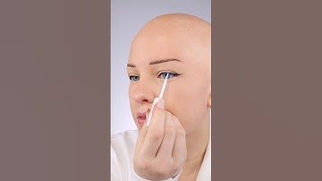 Als je moeite hebt met nepwimpers of geen wimpers hebt, is deze video voor JOU :)