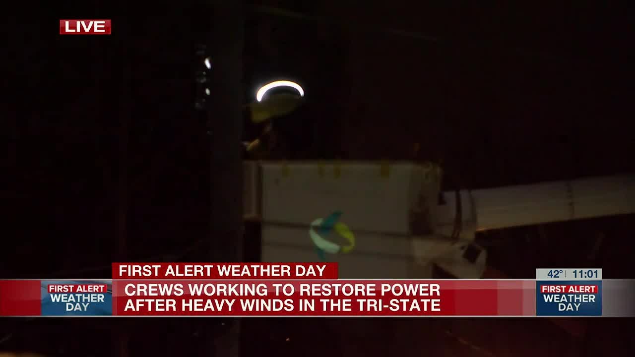 Crews work to restore power in the Tri-State - YouTube
