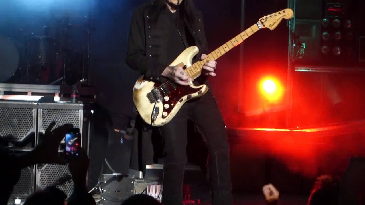 Mick Mars - Shoreline