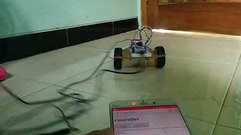 ESP8266 Robot Car Demo - Control with Phone Accelerometer via Wifi