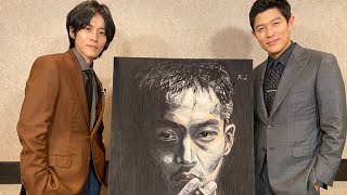 鈴木亮平、松坂桃李“日岡”の肖像画描く　サプライズ披露に「すげぇー！」　映画「孤狼の血 LEVEL2」