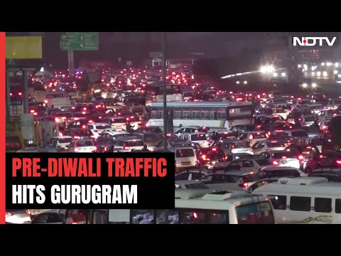 Video: Huge Traffic Jam On Delhi-Gurugram Expressway, Ambulance Stuck Too