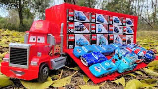 Blue box set! We will mount a miniature car on the red trailer.