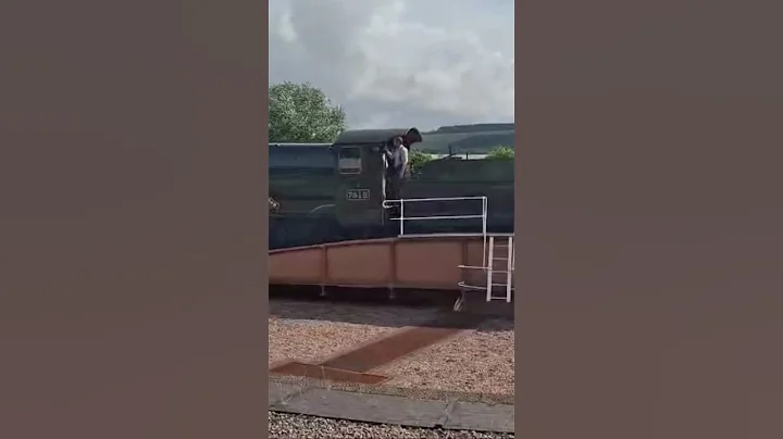 7812 Erlestoke manor on the turntable 31/5/2025