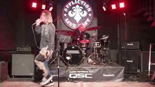 Download Lagu Jeris Johnson - teen spirit (Live from Affliction Headquarters) MP3