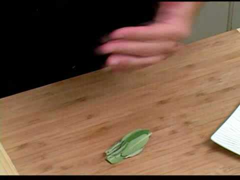 Cooking Tips : How to Chop Sage