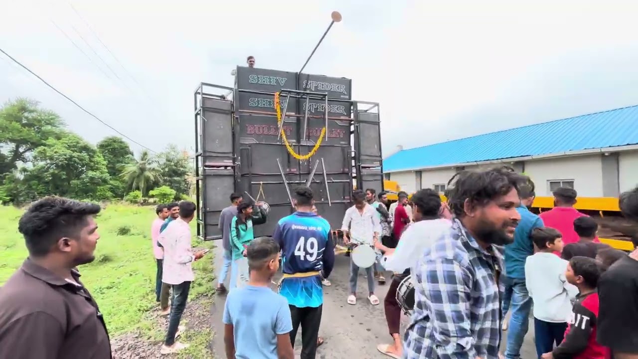 Shiv band sanor at ganpatpura #rockystarbandnewtimlisong #bandlovers #band #aadivashi 
