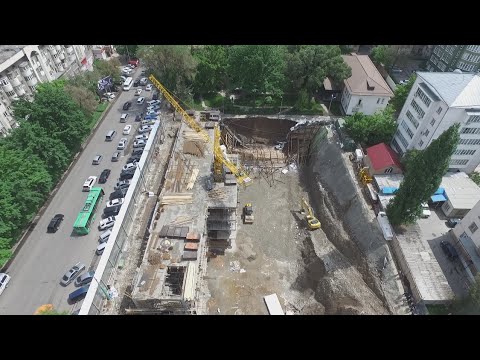 Видео с высоты птичъего полета обрушившейся части котлована строящегося элитного дома