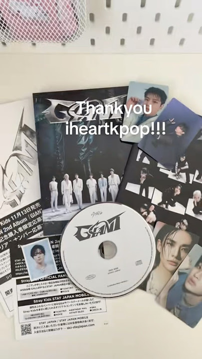 Unboxing Straykids limited B ver. Giant album #straykids #skz #stay #giant #kpop #fyp #kpopalbum