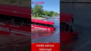 Menakjubkan Amfibus bus yang bisa jalan di darat dan di air