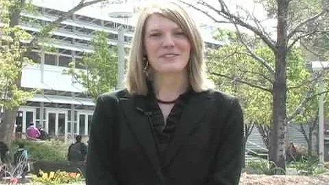 2012 Laura Noe 4 President.mov