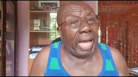 Comedian Oliver Samuels makes joke of people runni...