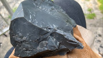 Damaged creek rock, progression to blade (flint Knapping arrowheads) from a large brick of chert