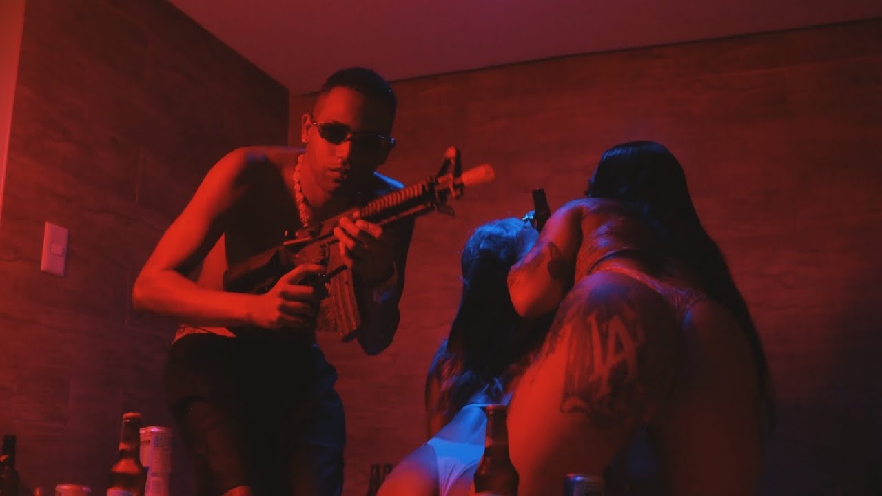 BARCA NA BATIDA, EO NIEL, MC SACI - MUITO FALADO NA MIDIA - VIDEO CLIPE 