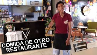 Llego a un restaurante con Comida que no es de ahí (BROMA)