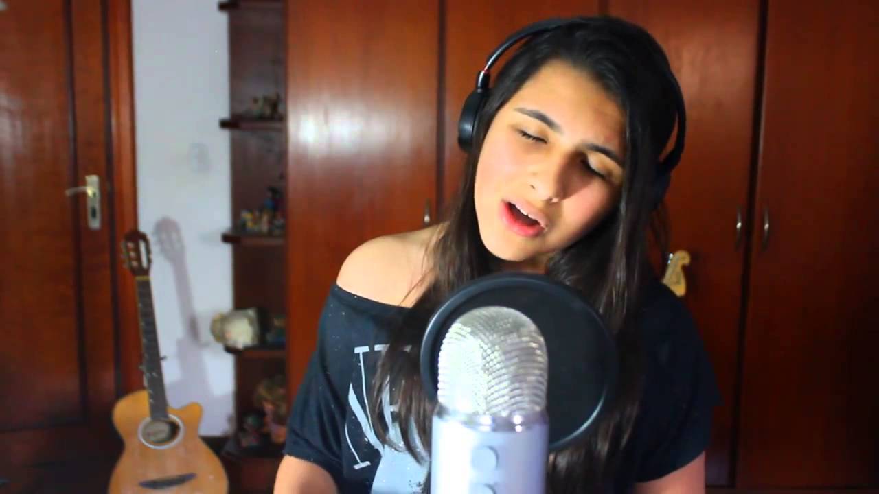 Bibi cantando isolados - YouTube