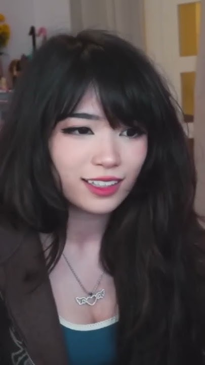 Emiru Forehead Reveal - YouTube