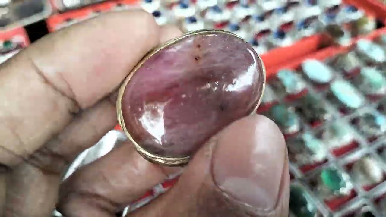 LAPAK BATU AKIK DAN PERMATA BERKUALITAS DI JATINEGARA 