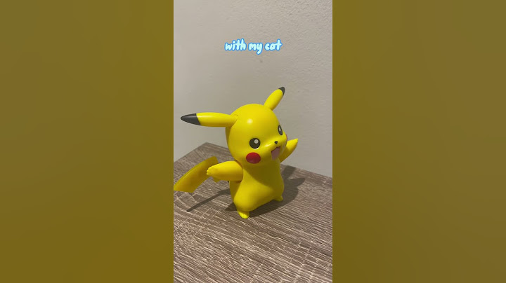 Playing rock paper scissors with my cat - #robot #robots #memes ￼
