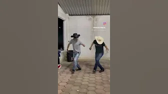 Qué ganas de que mis amigos aprendan a bailar Así Huapango TnT