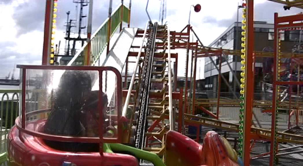 Swinging Coaster (J. van Dam).offonride kermis Schiehaven Rotterdam