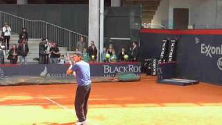 Federer practicing in Hamburg 2008 - serve