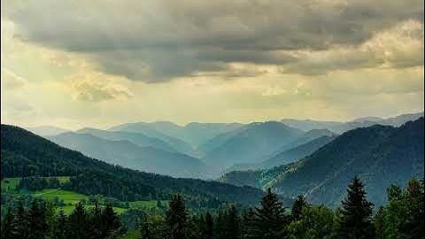 سورة الحاقة بصوت القارئ عبد الكريم الديوان