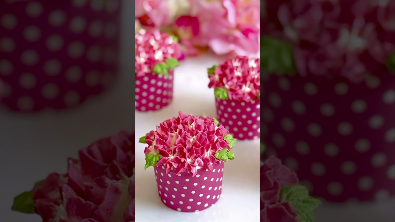 Easiest Floral Cupcakes You&rsquo;ll Ever Make! - ZIBAKERIZ! 🩷#cakedecorating