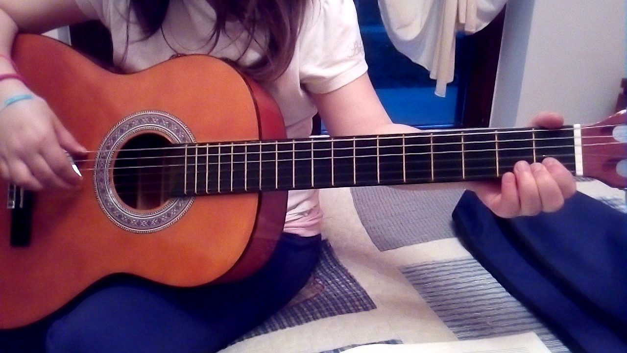 Tanti auguri con chitarra - YouTube