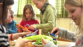 Interactive approach to teaching reading