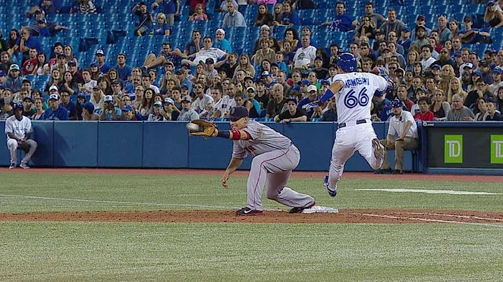 BOS@TOR: Blue Jays challenge out, confirmed in 9th