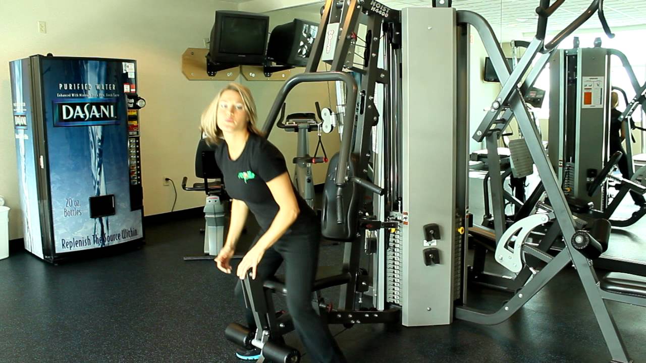 How To Use the Hoist H4400 Chest Press - YouTube