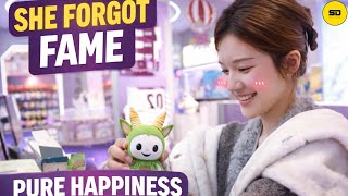 Zhao Lusi’s Simple Joy Went Viral — This Moment Melted Everyone’s Heart