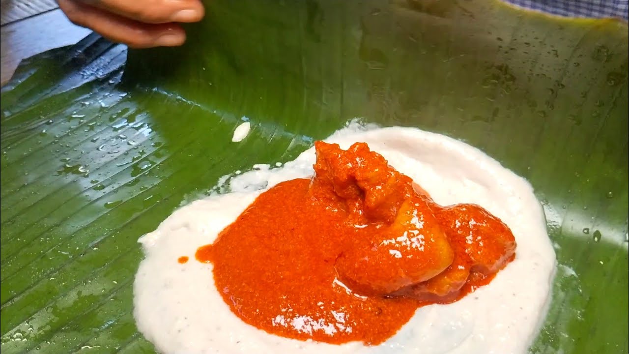 Tamales de Patitas de Puerco en Salsa de Pepitas y Ajonjolí 