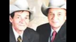 Leoncio E Leonel   Casinha De Ao